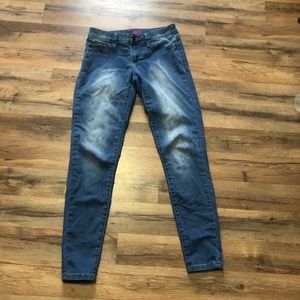 Ymi medium wash jegging size 5